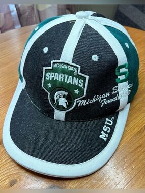 Vintage 90’s Steve & Barry's Michigan State Spartans NCAA Fitted Hat Size 7 1/2